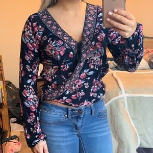 Long sleeve floral tie shirt